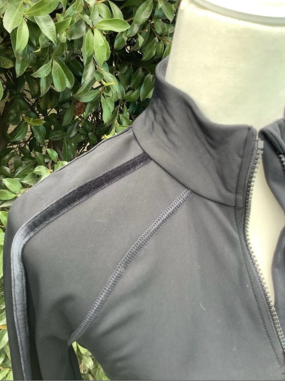 Sweaty Betty Black Zip-Front Athleticwear
